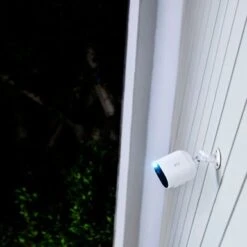 Arlo - Essential Spotlight Camera – Indoor/Outdoor Wire-Free 1080p Security Camera - White -Comprehension Store 167262ce b4f0 5932 91eb 04efd440fcf9