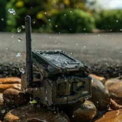 Vosker - V150 Outdoor Wire Free 1080p Full HD Security Camera - Color By Day, infrared by Night -Comprehension Store 9eeb0e80 9867 58e8 a719 931a8d93e2e8