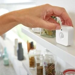 Philips - Hue Motion Sensor - White -Comprehension Store b64cbbc5 a37f 5d57 a991 6aac1c7818f9